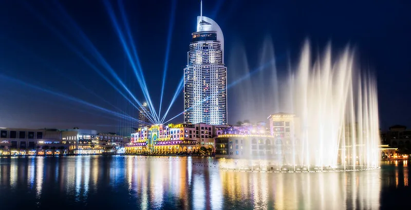 Dubai Fountain show at night